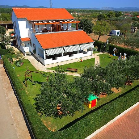Apartments Belegrata Biograd Na Moru Buitenkant foto