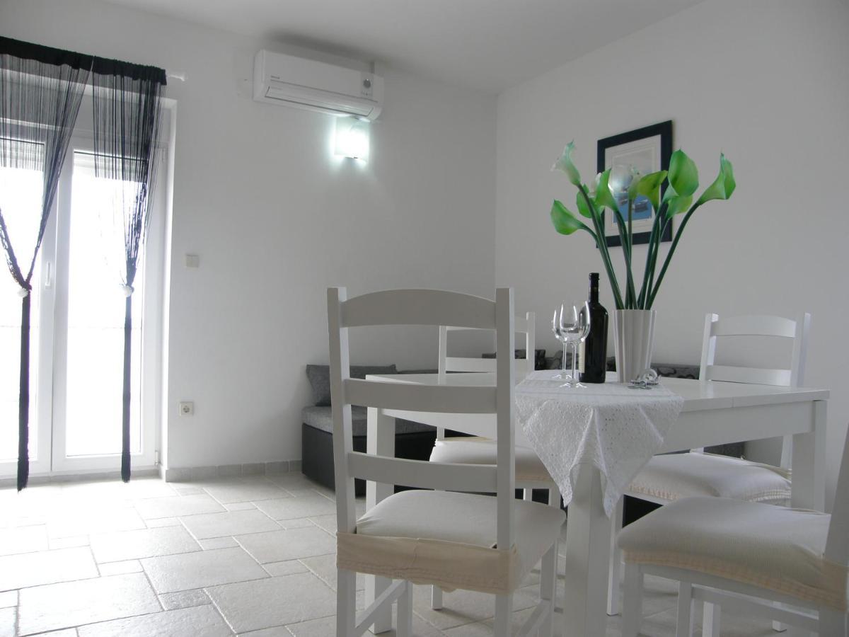 Apartments Belegrata Biograd Na Moru Kamer foto