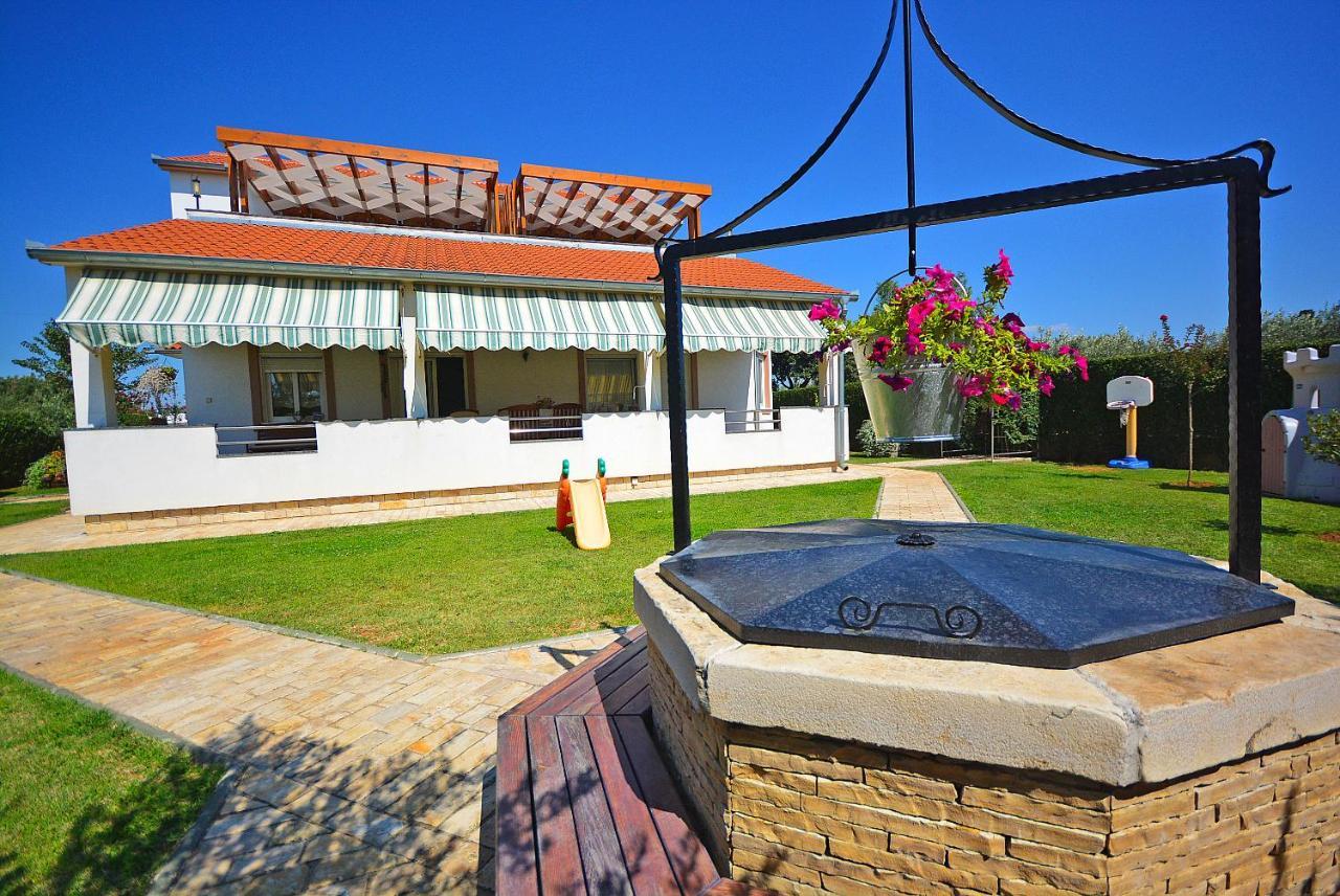 Apartments Belegrata Biograd Na Moru Buitenkant foto