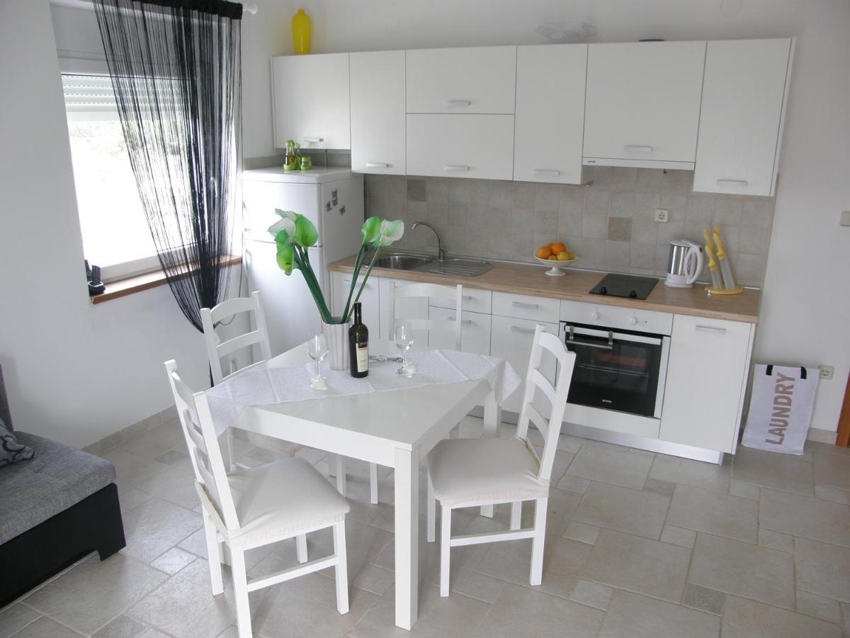 Apartments Belegrata Biograd Na Moru Buitenkant foto