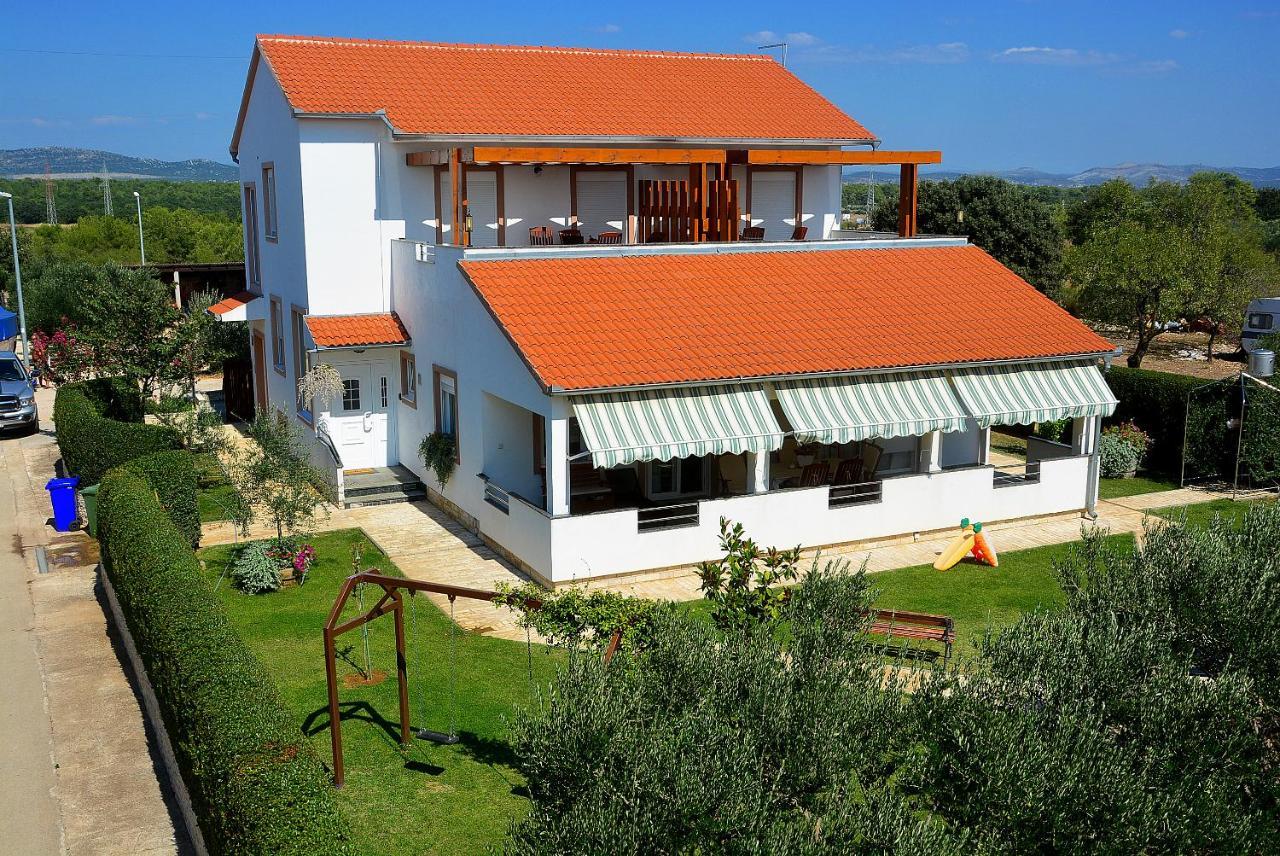 Apartments Belegrata Biograd Na Moru Buitenkant foto