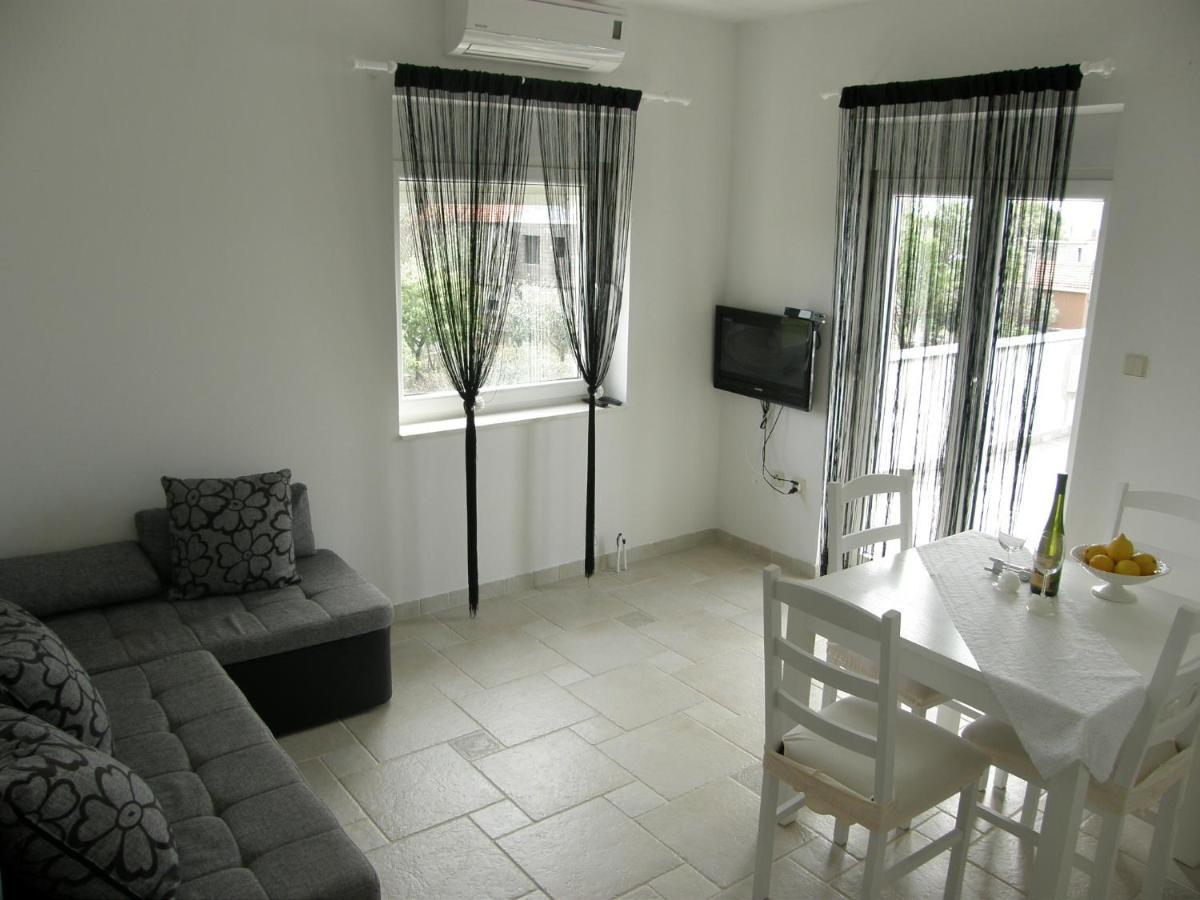 Apartments Belegrata Biograd Na Moru Buitenkant foto